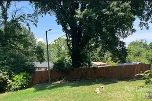 2514 Alleghany St, Charlotte, NC 28208 - Photo 2