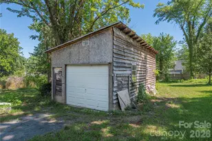 308 Substation St, Hendersonville, NC 28792 - Photo 2