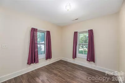 308 Substation Street, Hendersonville, NC 28792 - Photo 6