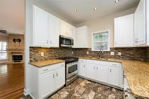 1124 W 1st St, Charlotte, NC 28202 - Photo 16