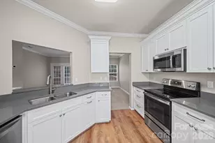 1526 Royal Auburn Ave, Fort Mill, SC 29708 - Photo 12
