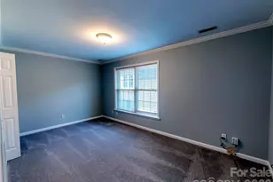 4326 Laurel Hill Ln, Charlotte, NC 28217 - Photo 10
