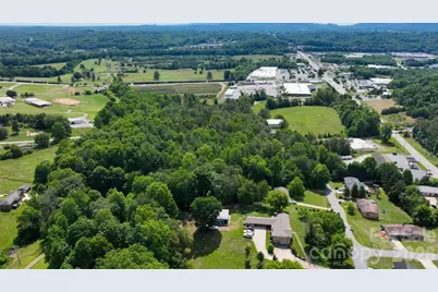 215 Charles Avenue, Morganton, NC 28655 - Photo 2