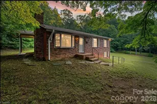 11526 US Hwy 421 None, Purlear, NC 28665 - Photo 8
