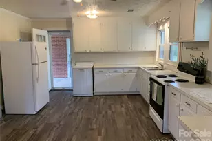 6231 Nc 16 Hwy N, Taylorsville, NC 28681 - Photo 12