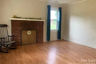 6231 Nc 16 Hwy N, Taylorsville, NC 28681 - Photo 10