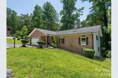 19 Loggers Run, Hendersonville, NC 28739 - Photo 2