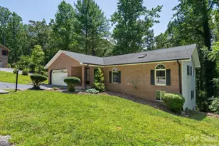 19 Loggers Run, Hendersonville, NC 28739 - Photo 2