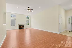 8316 Rhian Brook Ln, Charlotte, NC 28216 - Photo 8