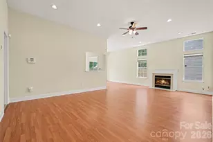 8316 Rhian Brook Ln, Charlotte, NC 28216 - Photo 10