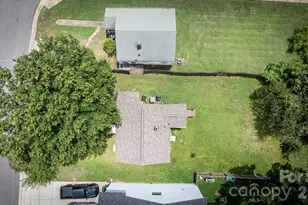 405 W Cama St, Charlotte, NC 28217 - Photo 6