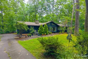 278 Crocus Ln, Sylva, NC 28779 - Photo 2