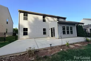 5816 Selkirkshire Rd, Charlotte, NC 28278 - Photo 10
