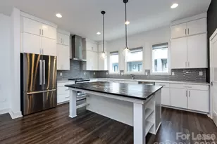 1207 E 36th St, Charlotte, NC 28205 - Photo 2