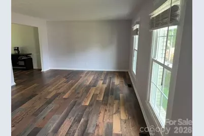 1376 Glenheath Drive, Hendersonville, NC 28791 - Photo 4