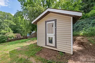 26 Cedar St, Canton, NC 28716 - Photo 8