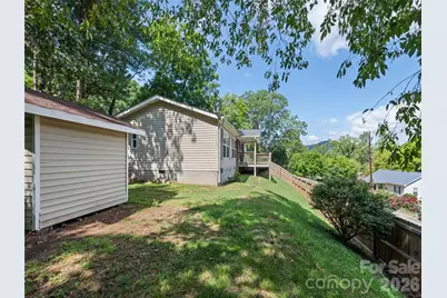 26 Cedar Street, Canton, NC 28716 - Photo 6