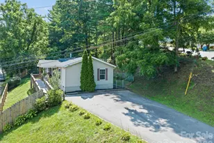26 Cedar St, Canton, NC 28716 - Photo 4