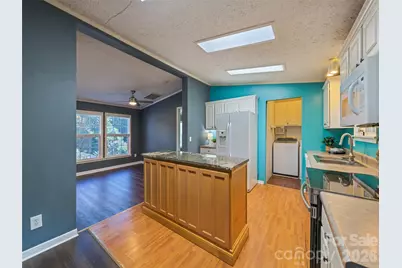 26 Cedar Street, Canton, NC 28716 - Photo 20