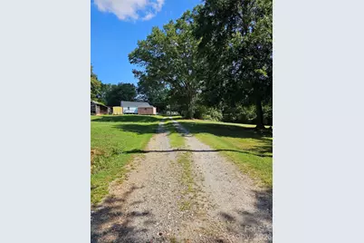 195 Hollywood Street, Forest City, NC 28043 - Photo 16