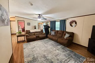195 Hollywood St, Forest City, NC 28043 - Photo 6