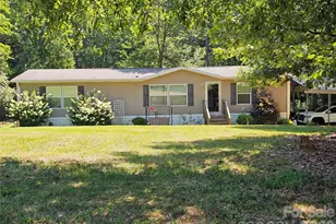 195 Hollywood St, Forest City, NC 28043 - Photo 2