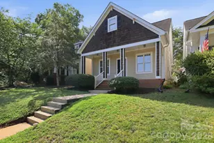 11209 Blue Cedar Ln, Charlotte, NC 28277 - Photo 2