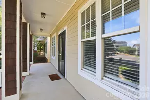 11209 Blue Cedar Ln, Charlotte, NC 28277 - Photo 4