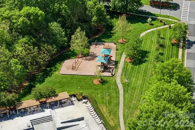 9035 Meadowmont View Drive, Charlotte, NC 28269 - Photo 26