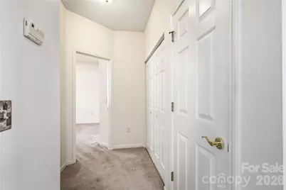 9035 Meadowmont View Drive, Charlotte, NC 28269 - Photo 12