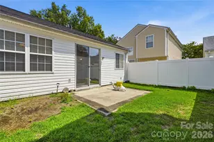 9035 Meadowmont View Dr, Charlotte, NC 28269 - Photo 22