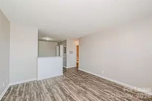 233 Hoskins Mill Ln, Charlotte, NC 28208 - Photo 4