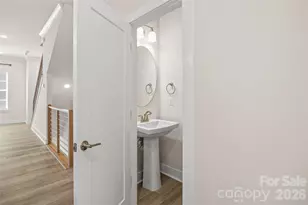 3213 Zenith Ln, Charlotte, NC 28205 - Photo 22