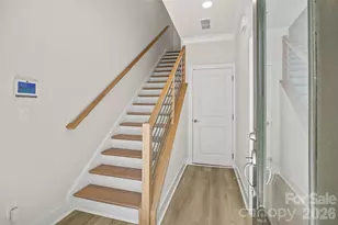 3213 Zenith Ln, Charlotte, NC 28205 - Photo 18
