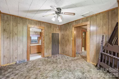 209 Virginia Avenue, Marion, NC 28752 - Photo 10