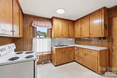 209 Virginia Avenue, Marion, NC 28752 - Photo 16