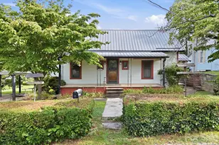 209 Virginia Ave, Marion, NC 28752 - Photo 1