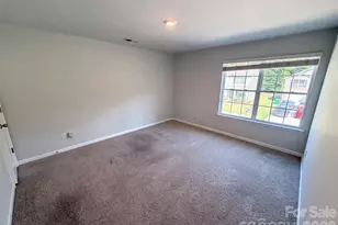 2014 Tarzi Ln, Charlotte, NC 28215 - Photo 18