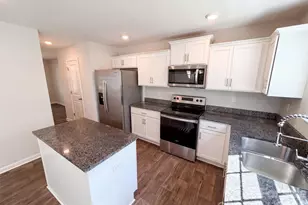 2014 Tarzi Ln, Charlotte, NC 28215 - Photo 10