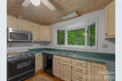 95 Substation Road, Saluda, NC 28773 - Photo 6