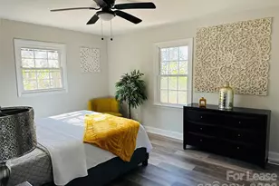 8208 Doverdale Ln, Charlotte, NC 28217 - Photo 6