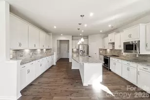 1620 Red Leaf Dr, Fort Mill, SC 29715 - Photo 10