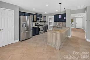 10745 Glenluce Ave, Charlotte, NC 28213 - Photo 10