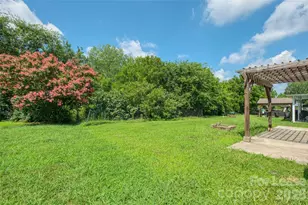 10745 Glenluce Ave, Charlotte, NC 28213 - Photo 28