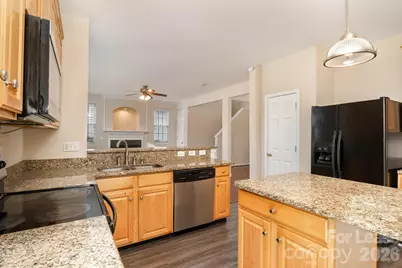 17304 Commons Crossing Drive, Charlotte, NC 28277 - Photo 10