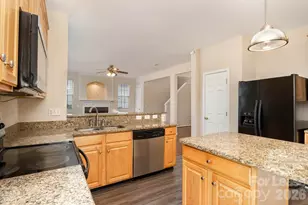17304 Commons Crossing Dr, Charlotte, NC 28277 - Photo 10