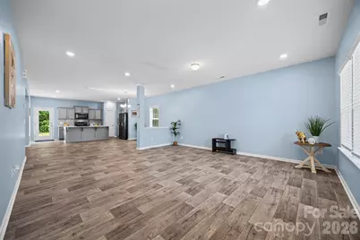 10210 Holly Park Drive, Charlotte, NC 28214 - Photo 6