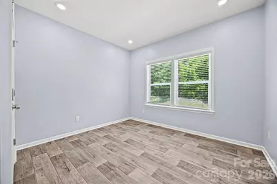 10210 Holly Park Drive, Charlotte, NC 28214 - Photo 18