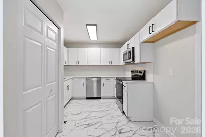 9430 Trinity Road, Charlotte, NC 28216 - Photo 12