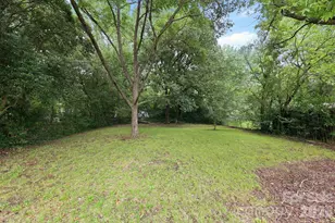 9430 Trinity Rd, Charlotte, NC 28216 - Photo 32